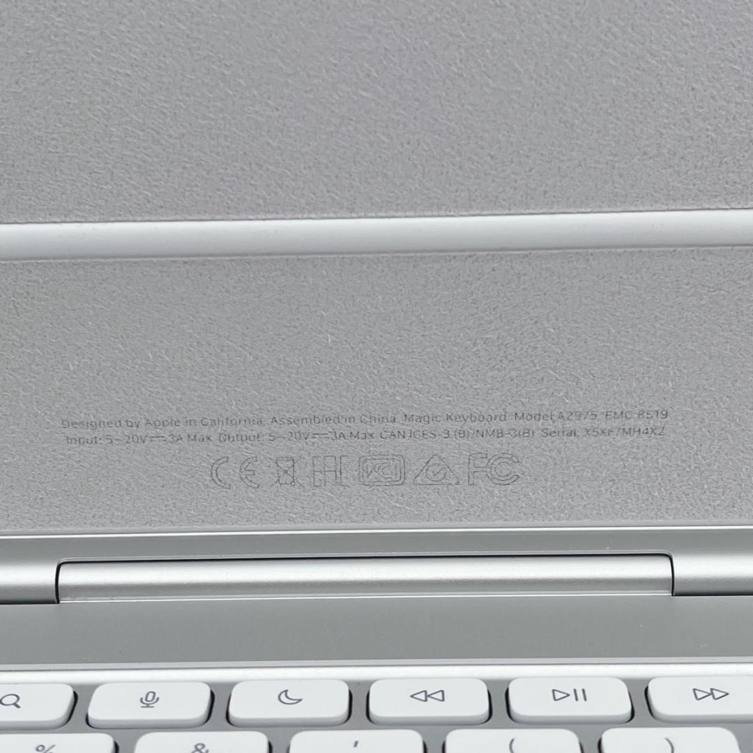 iPad Magic Keyboard A2975 MWR03J/A 11インチ