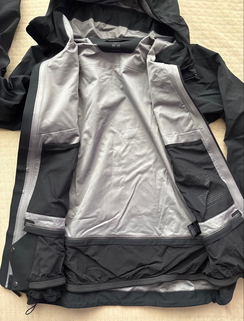 ブラックダイアモンド　メンズ リーコンストレッチスキーシェル　Mサイズ