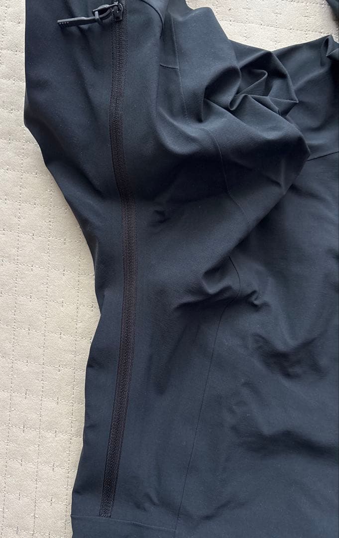 ブラックダイアモンド　メンズ リーコンストレッチスキーシェル　Mサイズ