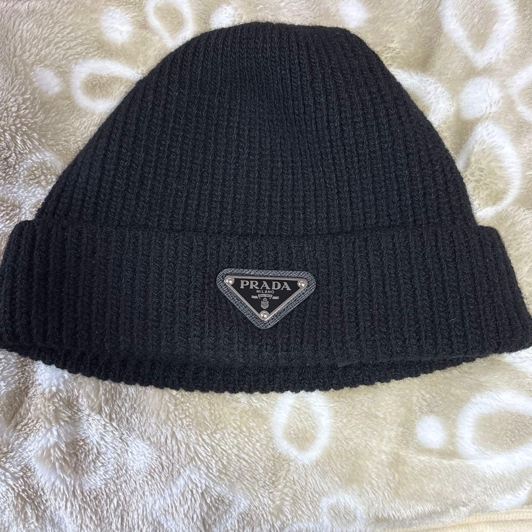 「期間限定」PRADA （プラダ）ビーニー