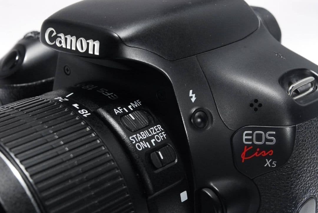 ❤️超美品❤️CANON KISS X5 一眼レフカメラ 手ブレ補正 初心者
