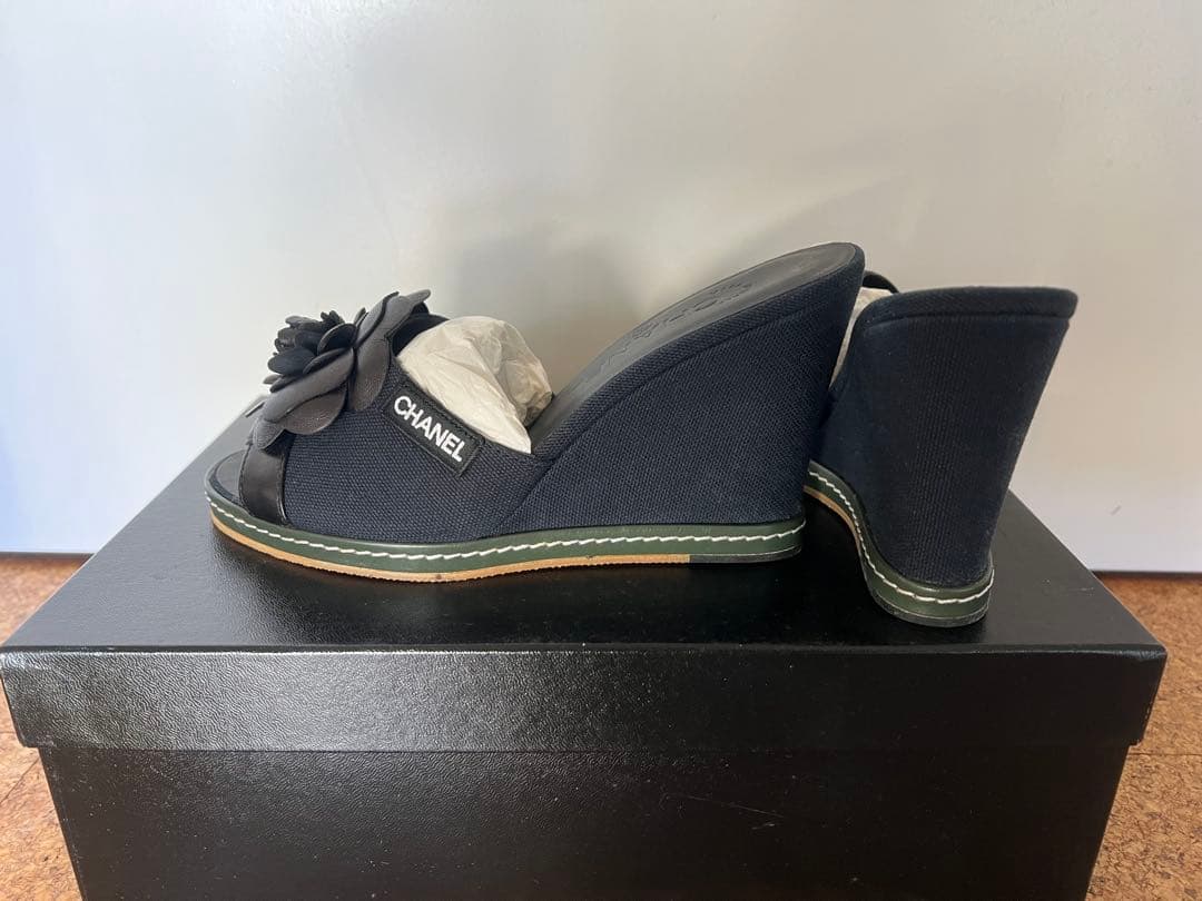 CHANEL フラワー装飾 ウェッジサンダル