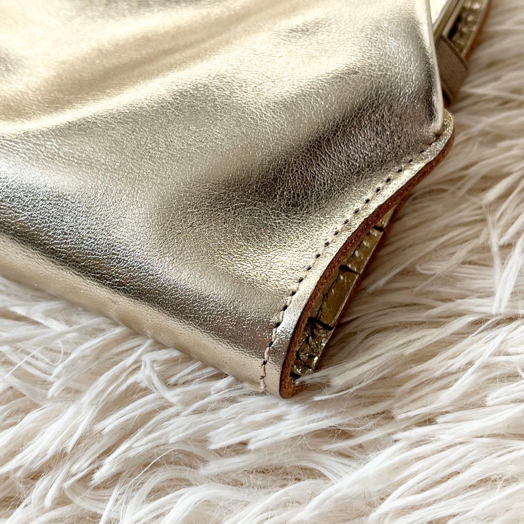 新品未使用✨ILBISONTE イルビゾンテ　長財布　がま口　レザー　ゴールド