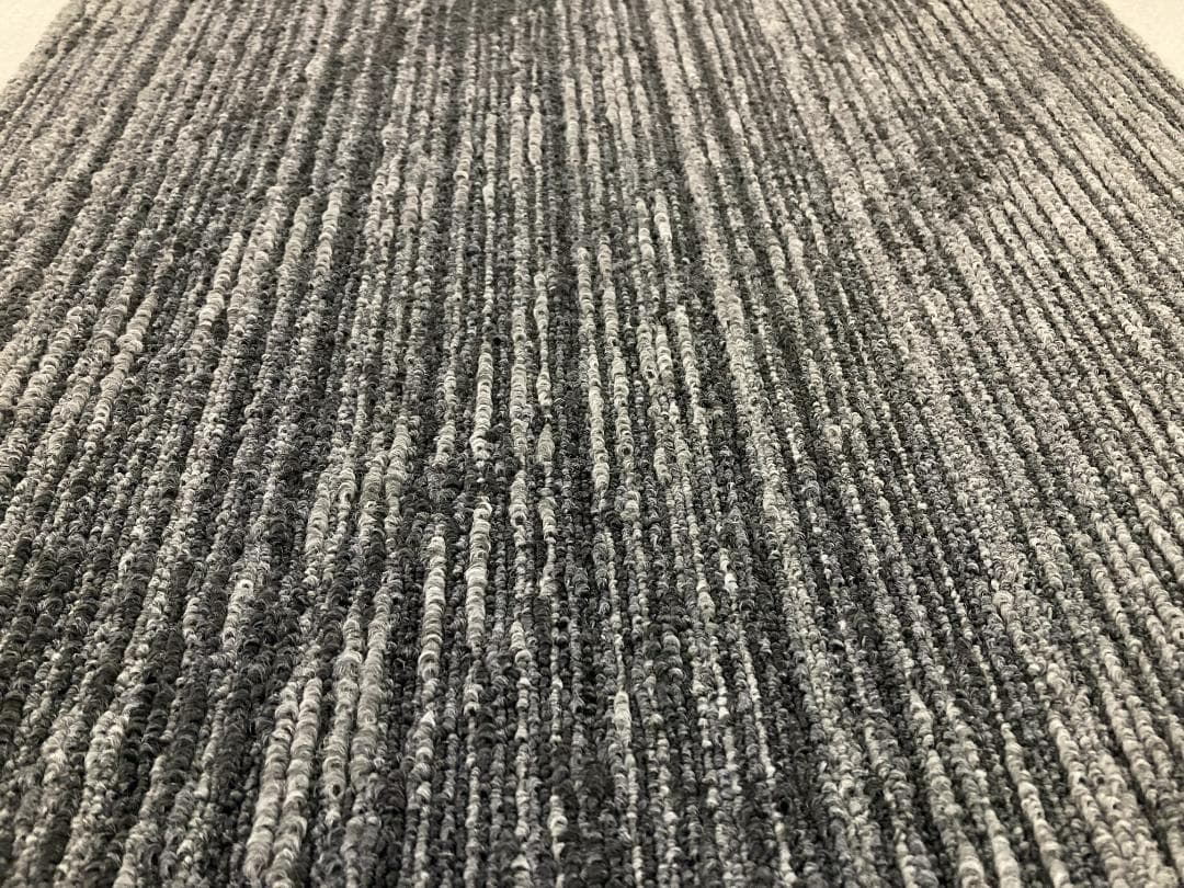 ぐれーじゅ　★新規開設しました★　タイルカーペット　５４枚新品・未使用