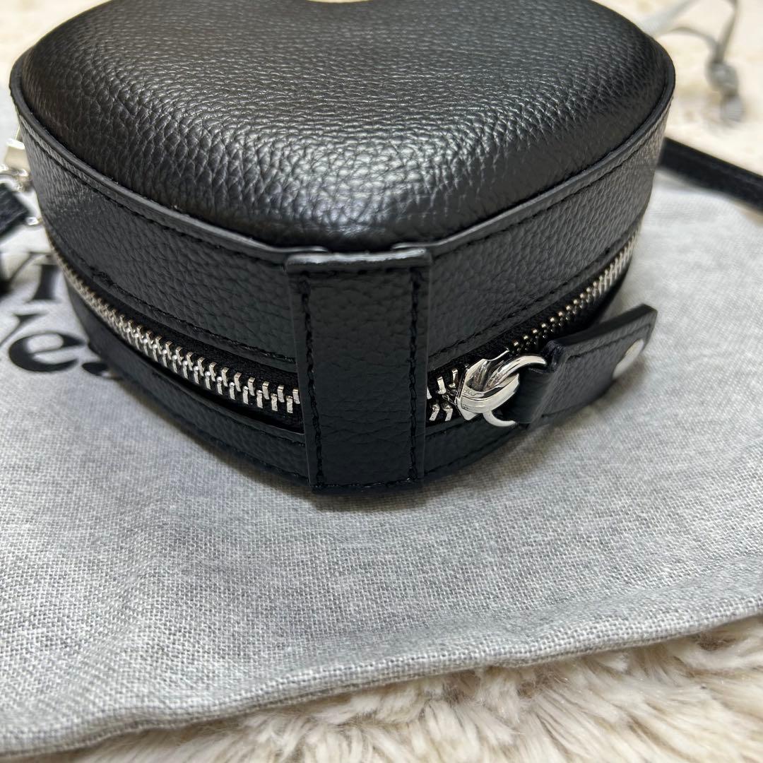 極美品✨ヴィヴィアンウエストウッド　ルイーズハート ショルダーバッグ オーブ 黒