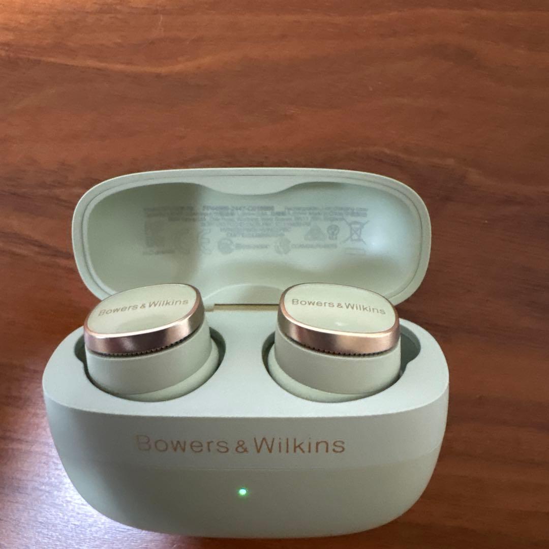 Bowers & Wilkins ワイヤレスイヤホン pi8ジェイドグリーン