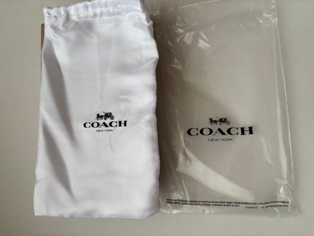 COACH パープル 長財布　新品　未使用
