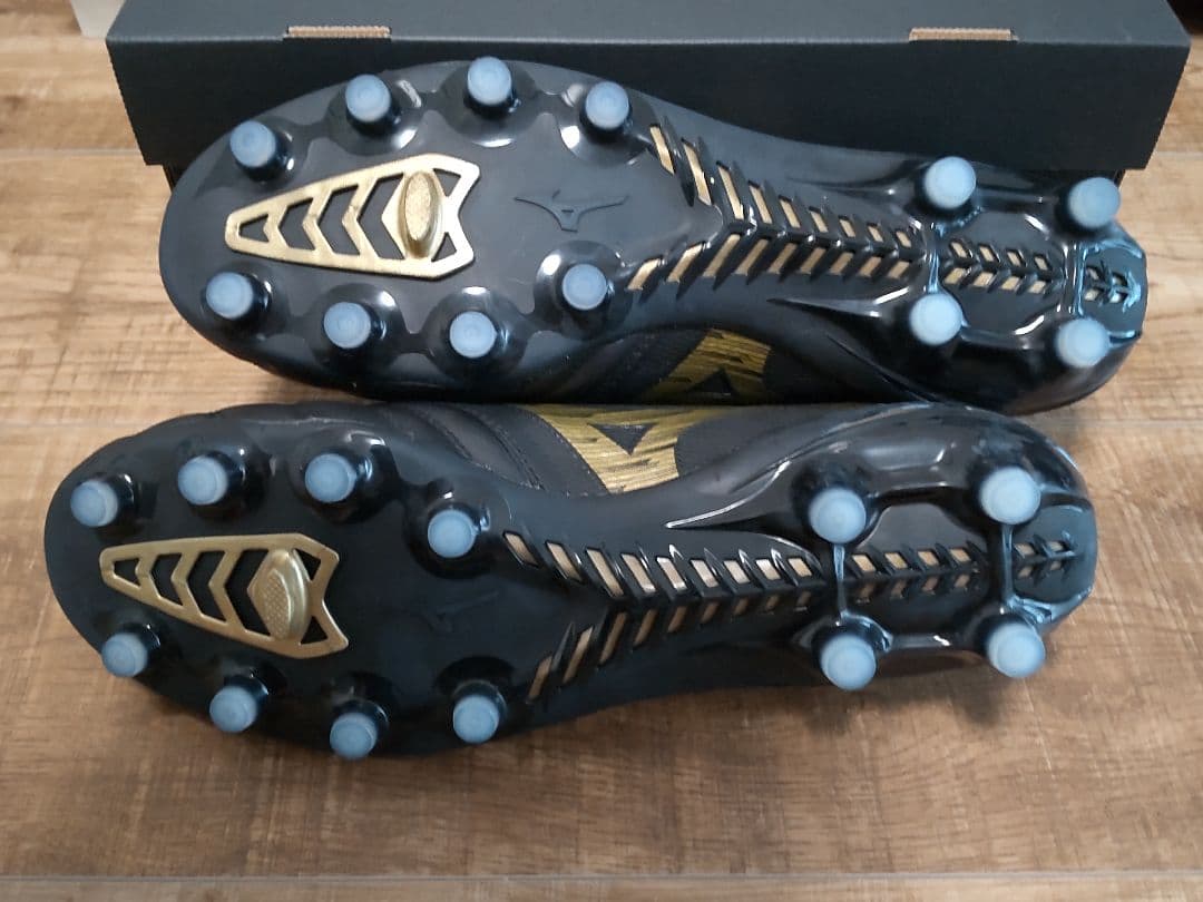 【値下げ新品未使用】MIZUNO MORERIA neoⅣβ Elite