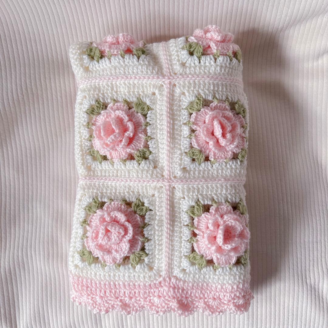 【7】 薔薇 マルチカバー ブランケット 立体花 モチーフ編み