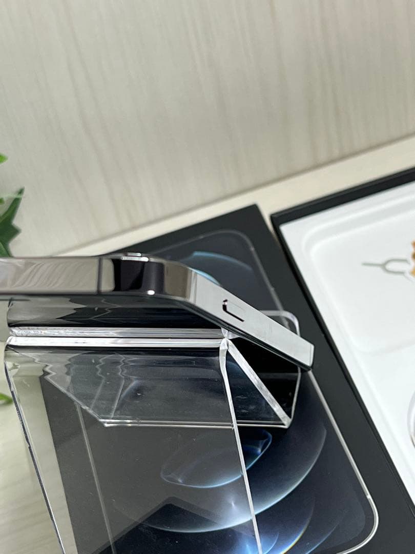 ✅美品・100％✨iPhone 12 pro ✨256GB❣️SIMフリー