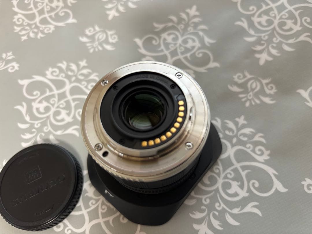 Olympus 9-18mm F4-5.6 ED超広角ズームレンズ フード付き