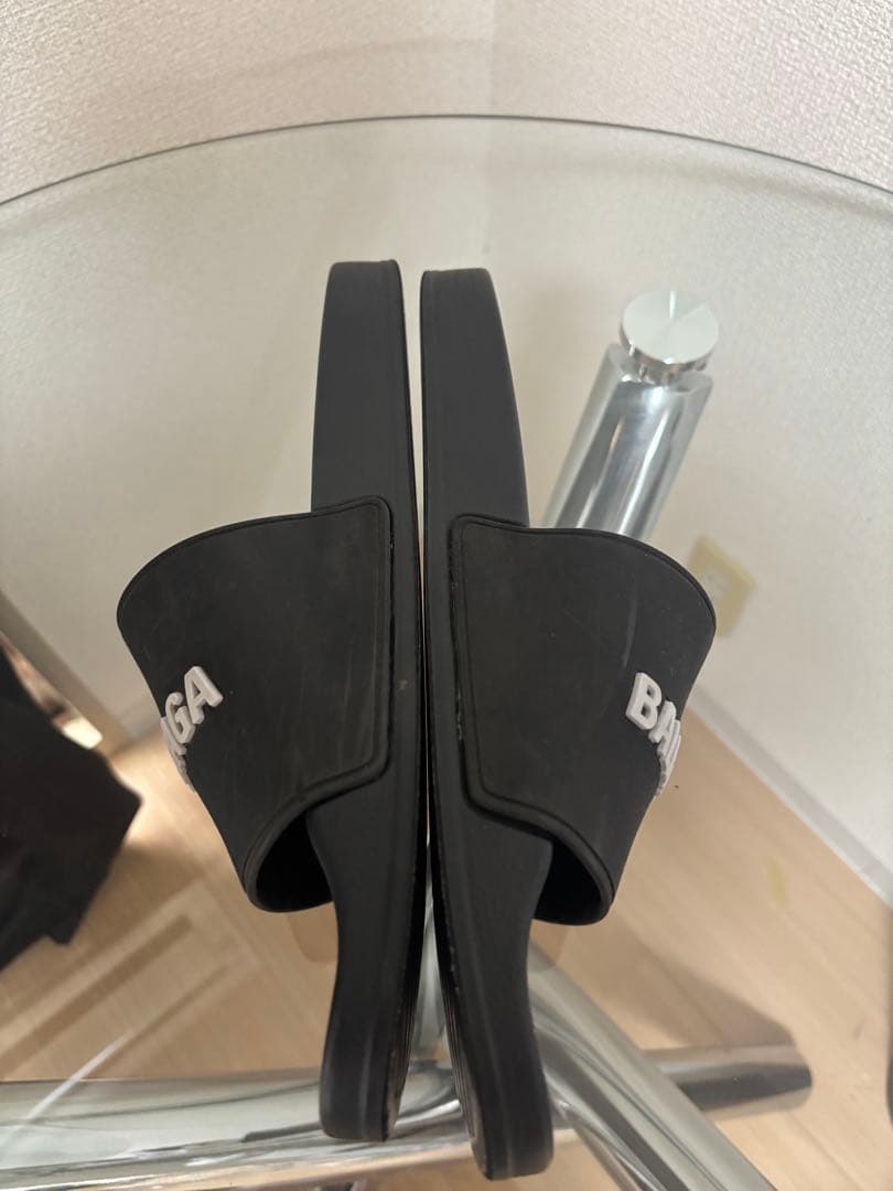 BALENCIAGA ブラックサンダル