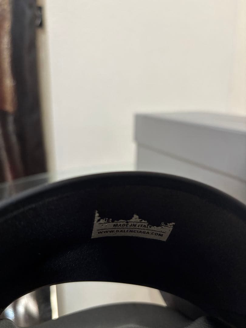 BALENCIAGA ブラックサンダル