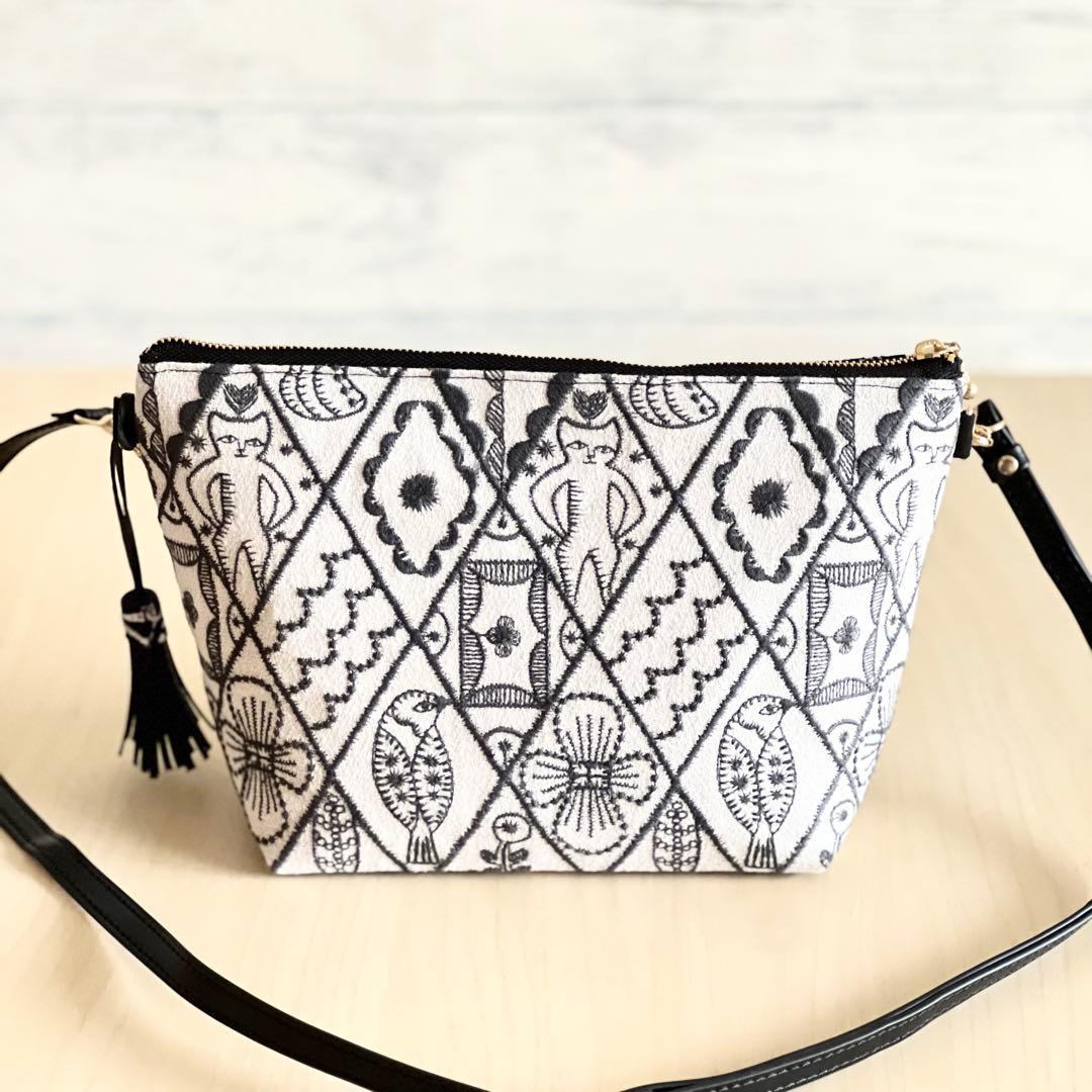 ミナペルホネン symphonyショルダーバッグMB510-031