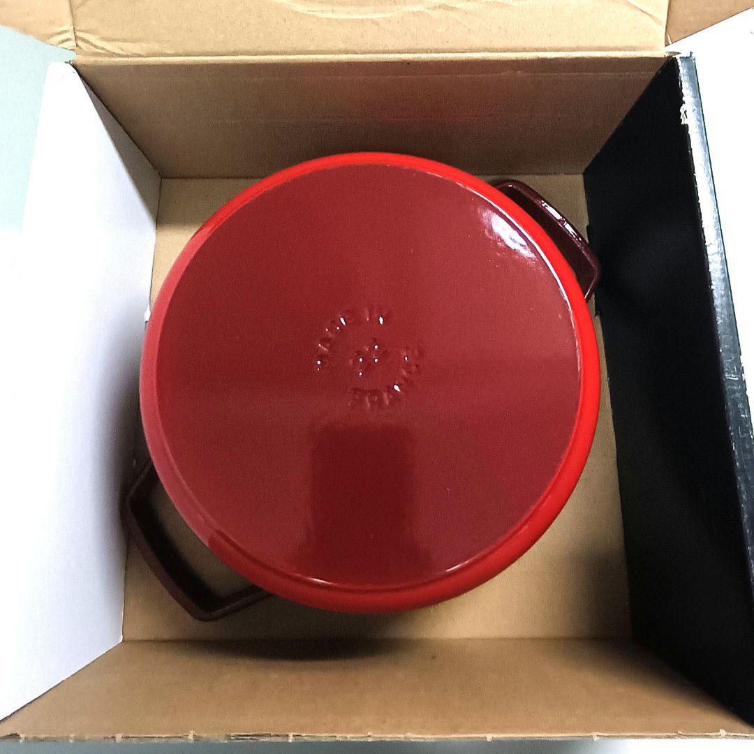 ストウブ　ココット　ラウンド　22センチ　チェリー　赤