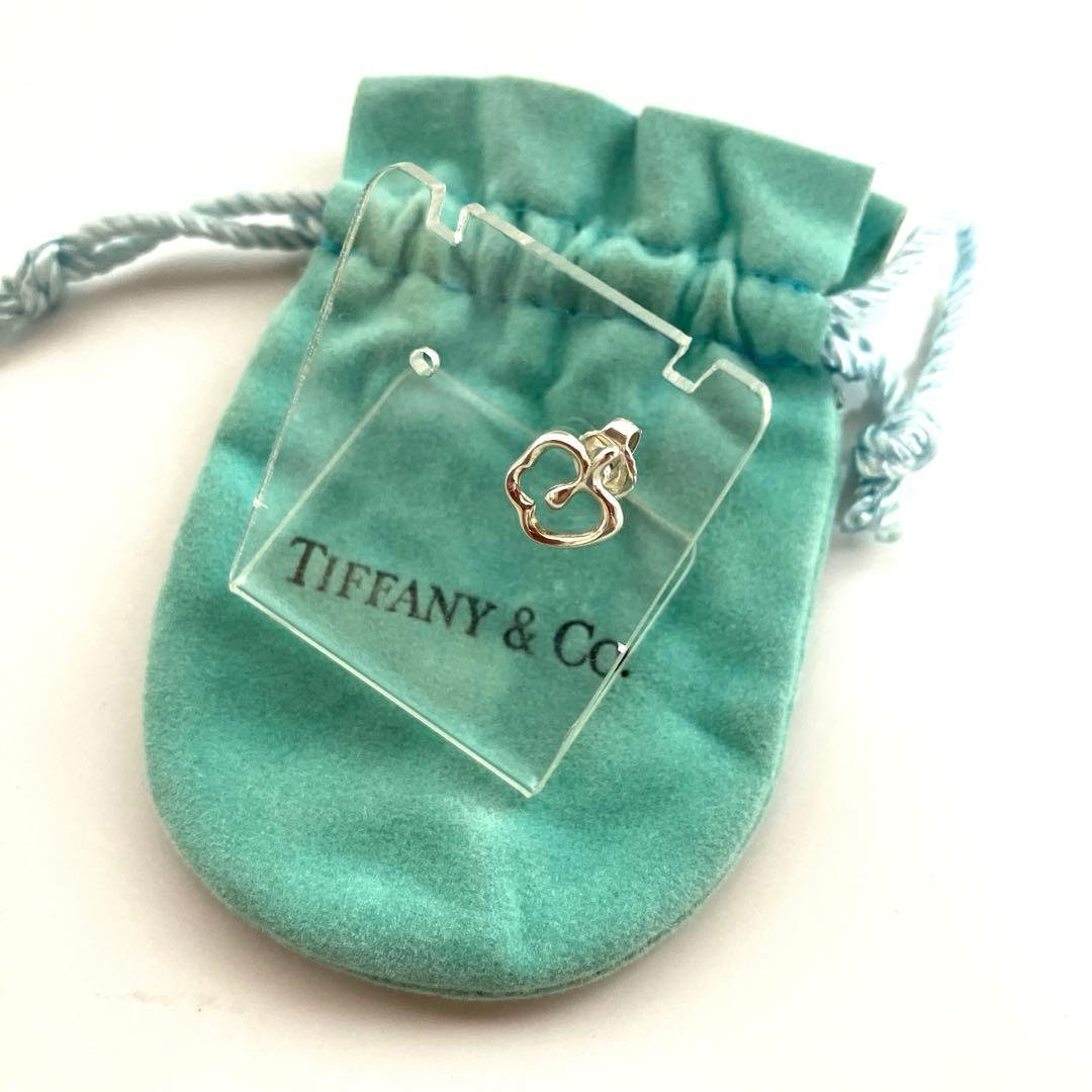 Tiffany ティファニー アップル ピアス