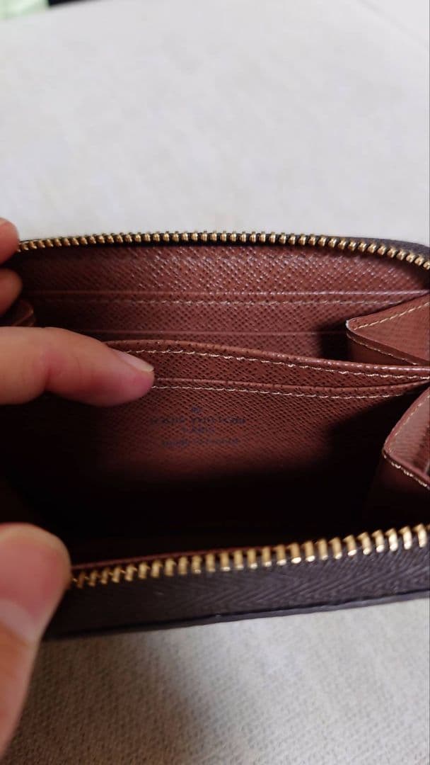 Louis Vuitton ジッピー・パース