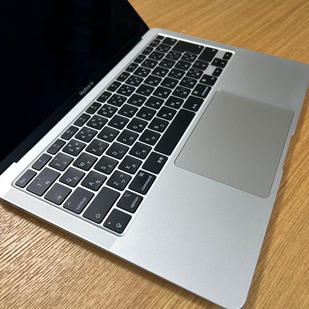 MacBook Air 2020 M1、8G、256GB、13インチ