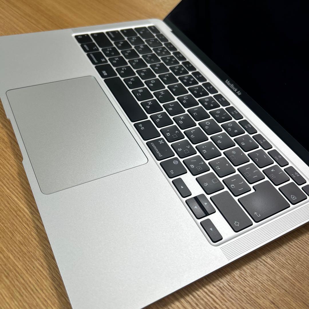 MacBook Air 2020 M1、8G、256GB、13インチ