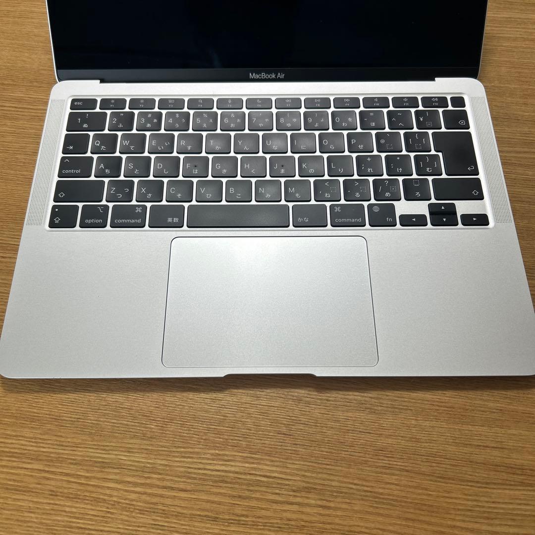 MacBook Air 2020 M1、8G、256GB、13インチ