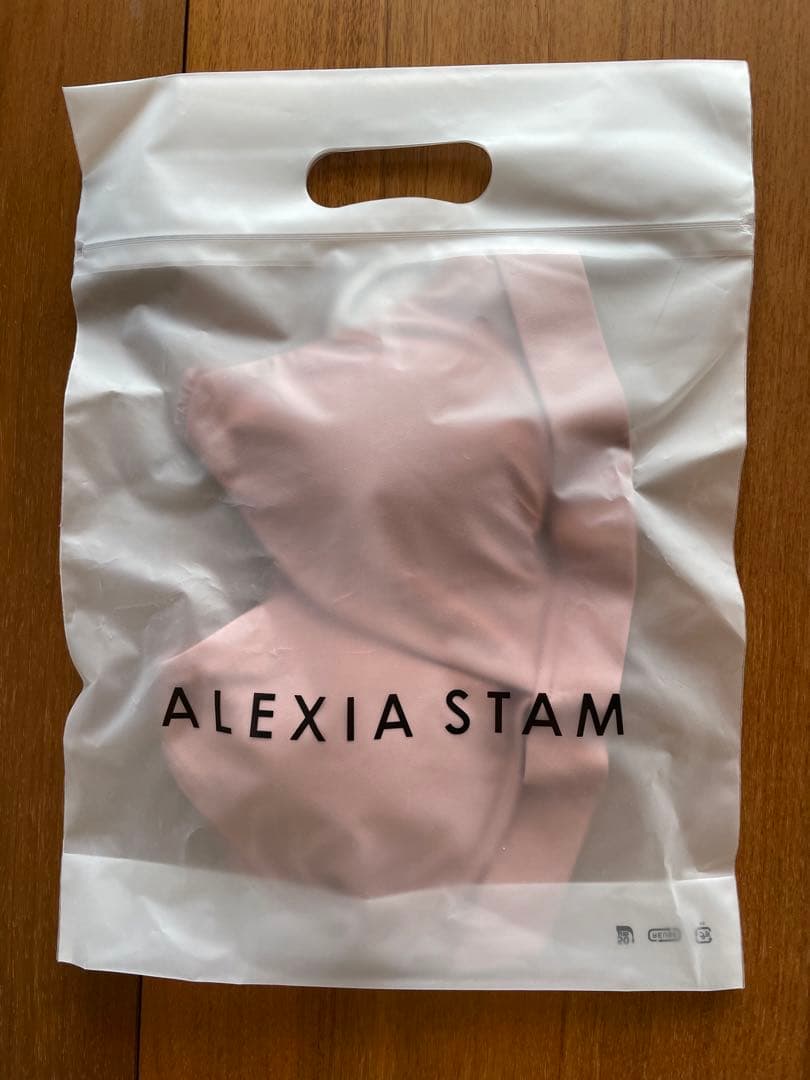 ⭐︎新品⭐︎ALEXIA STAM ビキニトップ