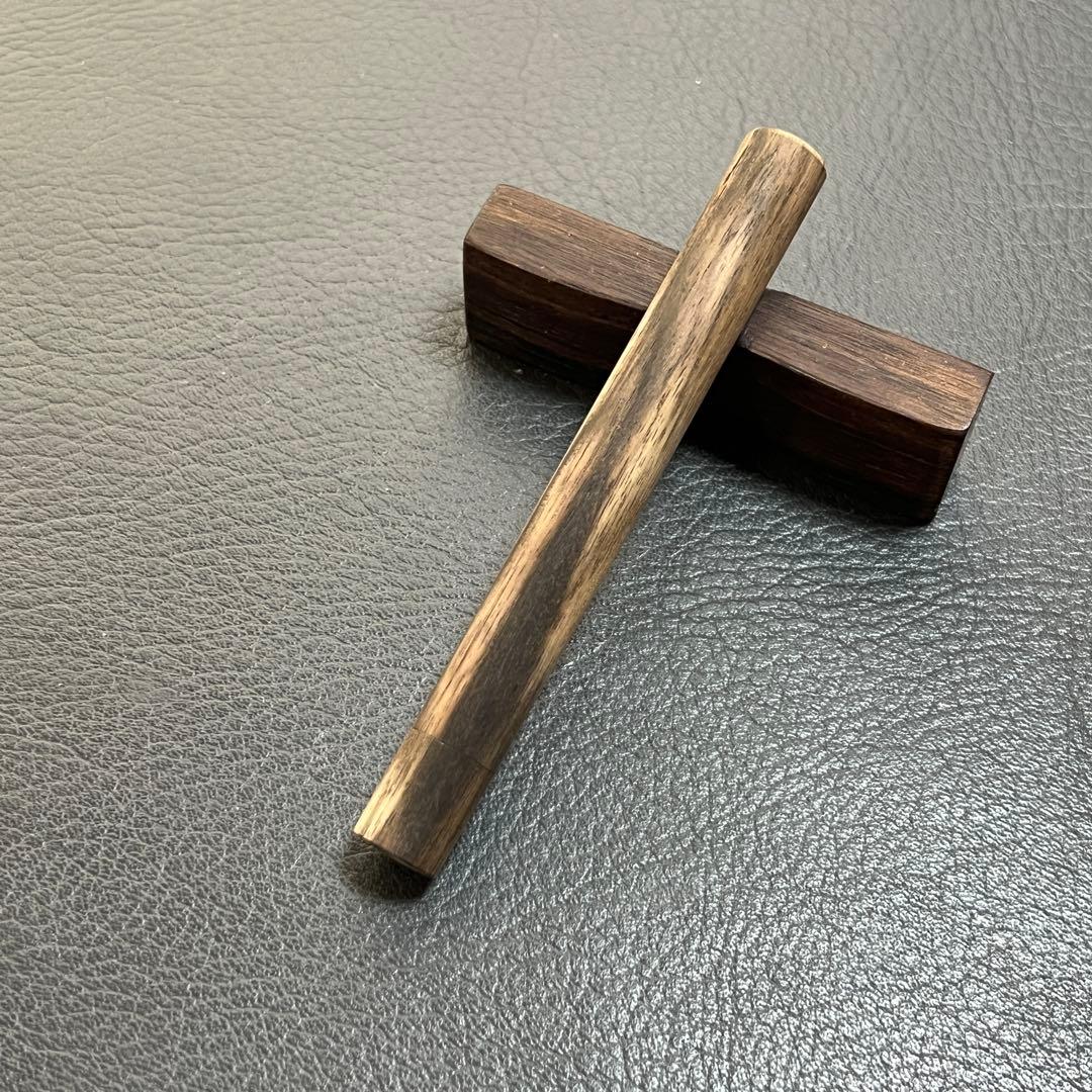 37黒柿墨流し　木製キャップ芯ケース　木目揃え　無塗装