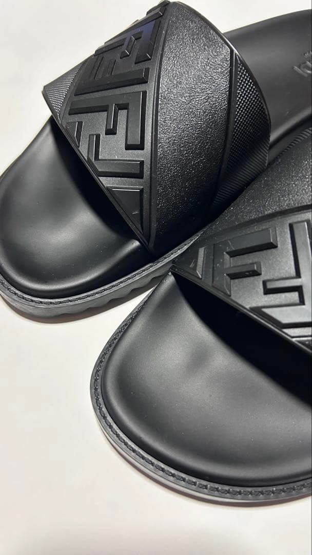 ＊美品破格＊ FENDI スライドサンダル