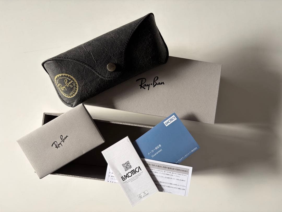 【新品未使用】Ray Ban clubmaster reverse 新年特価