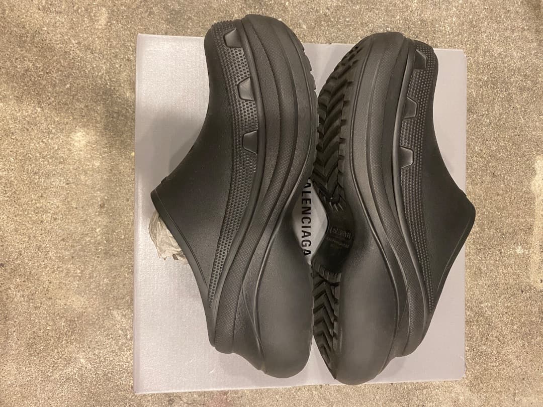 靴 BALENCIAGA crocs sandal