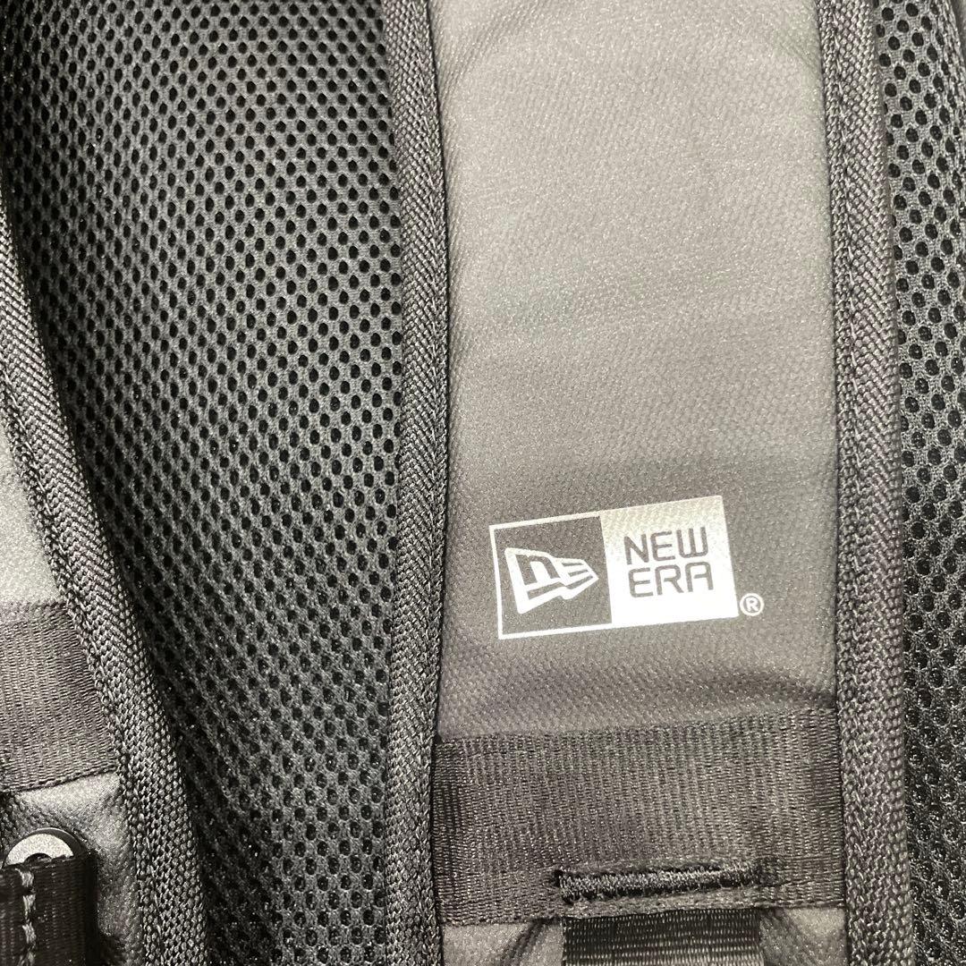 バッグ New Era Box Pack 46L