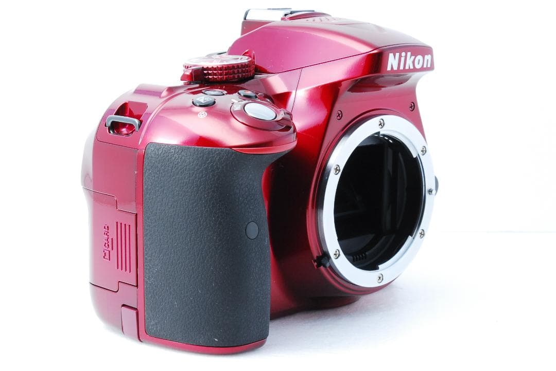 ❣️新品級 ショット数少❣️ Nikon D5300 レッド ダブルズームキット