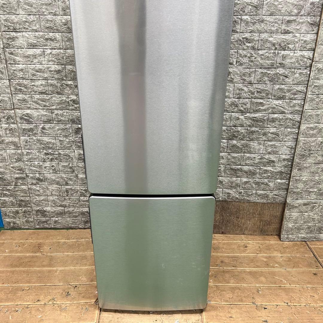 954 冷蔵庫　シルバーカラー　大人気　保証込　小型　200L 新生活応援