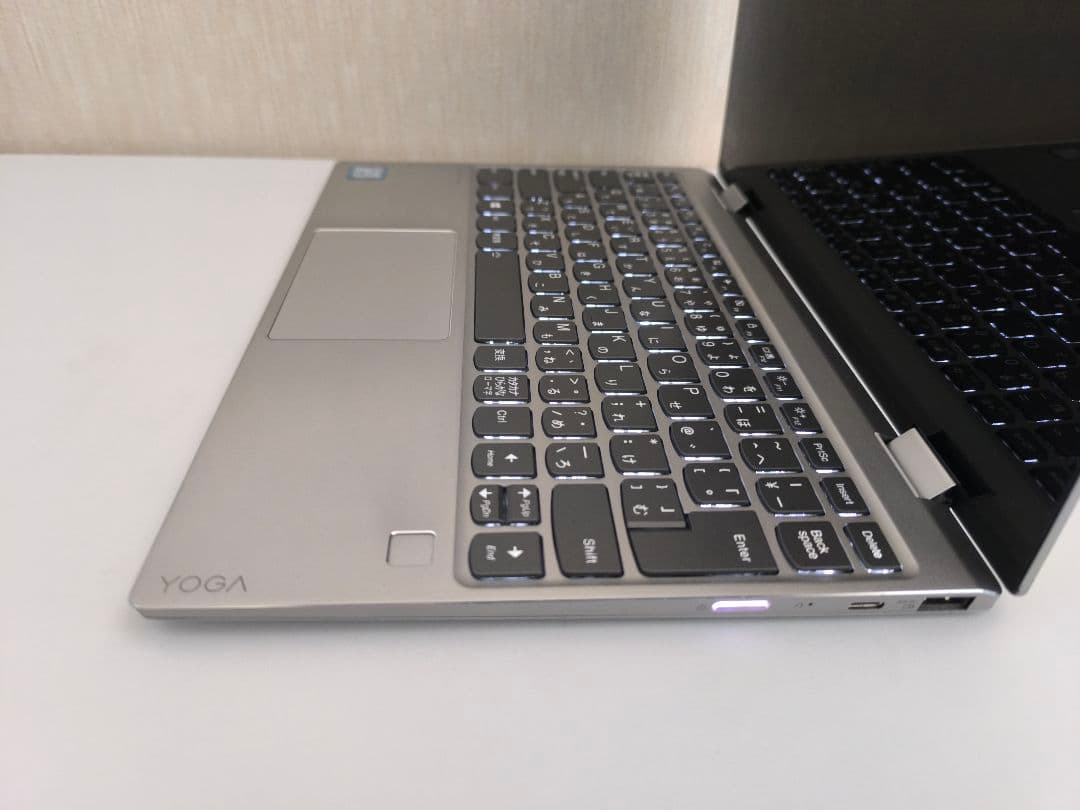 Windowsノート本体 Lenovo YOGA 720 12.5\"FHD 2in1