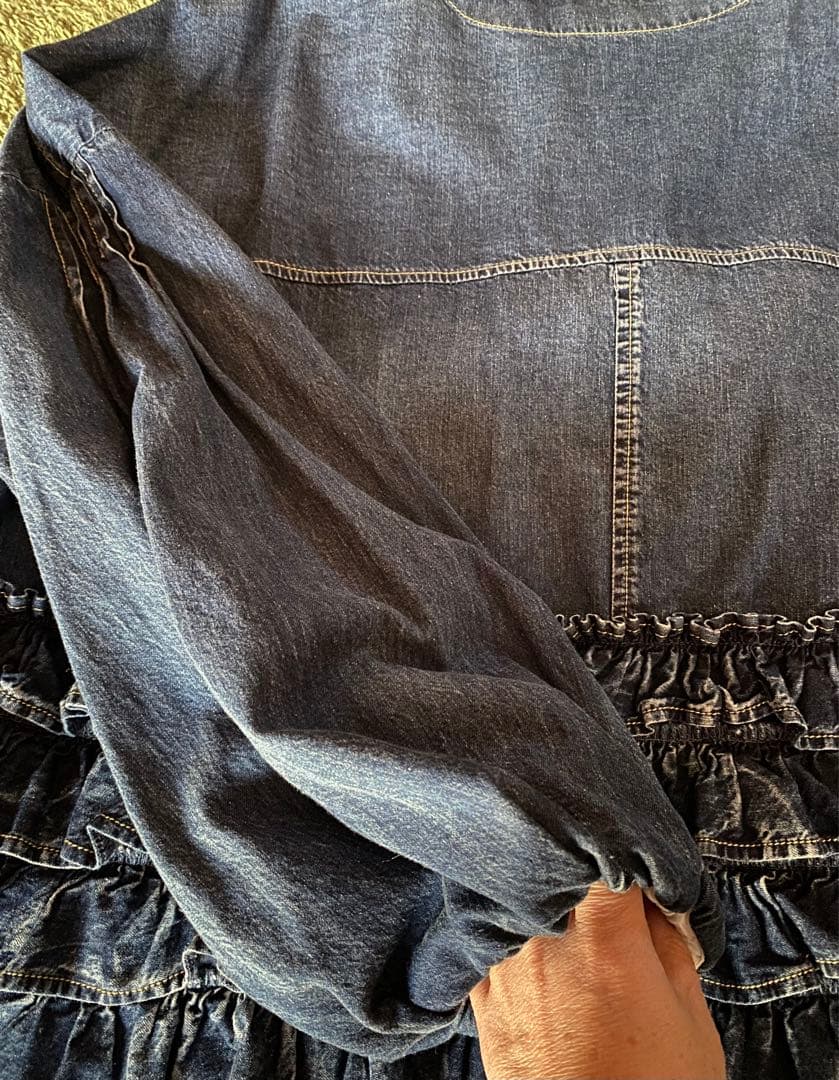 【ayane】デニムジャケット バルーンスリーブ袖　バックフリル