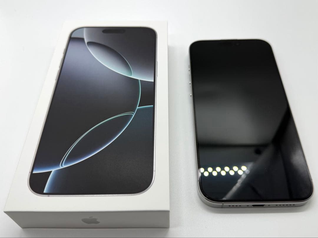 美品iPhone 16promax 256gb ホワイトチタニウム　SIMフリー