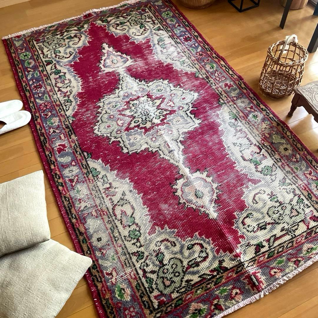 112×195 ワインカラー メダリオン　擦れシャビー　トルコヴィンテージラグ