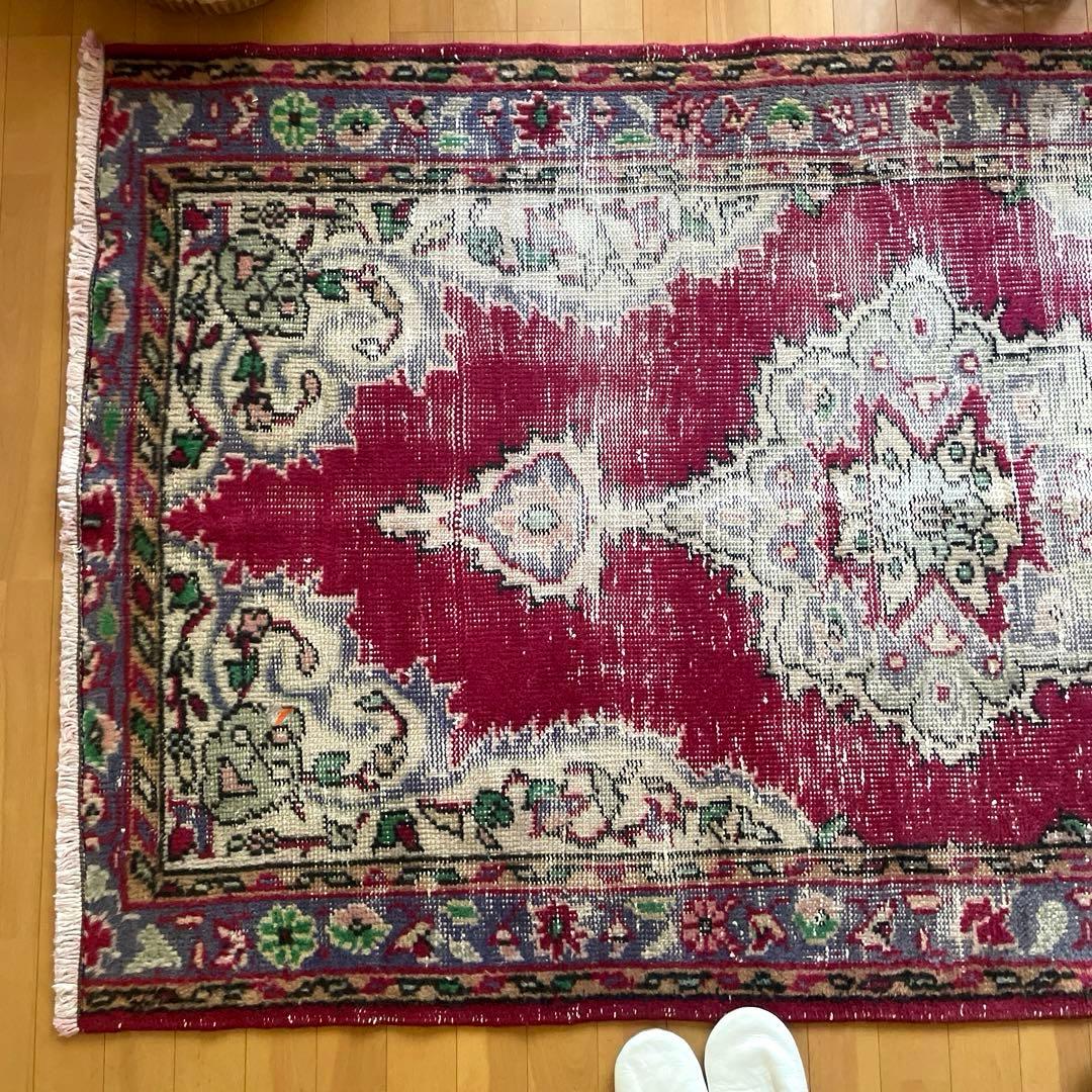 112×195 ワインカラー メダリオン　擦れシャビー　トルコヴィンテージラグ