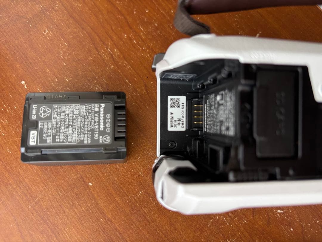 Panasonic HC-W585M ビデオカメラ