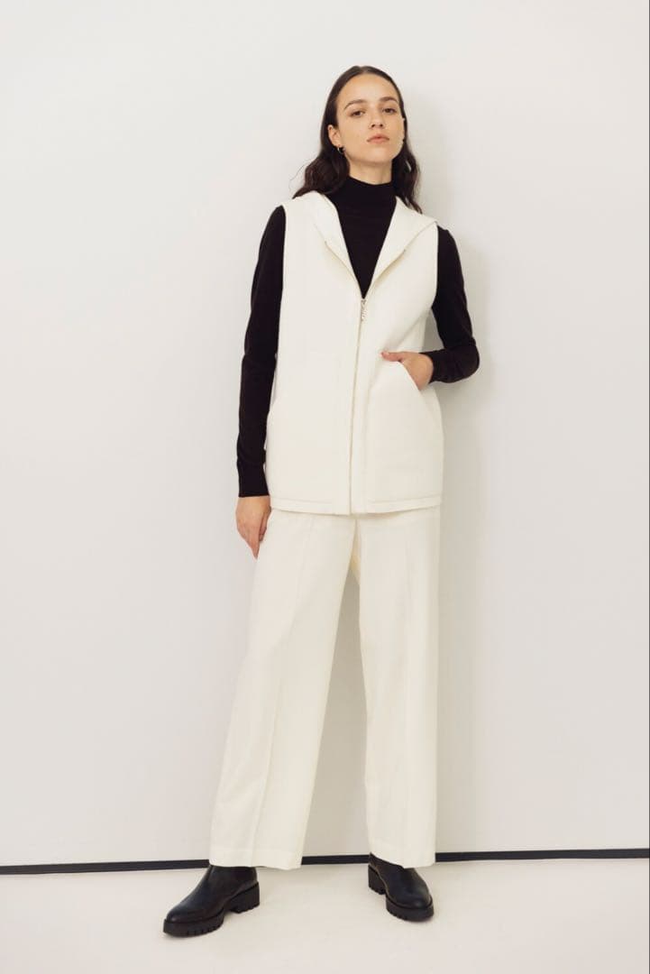 Theory 22AW 完売 LANA CASH ジップアップニットベスト