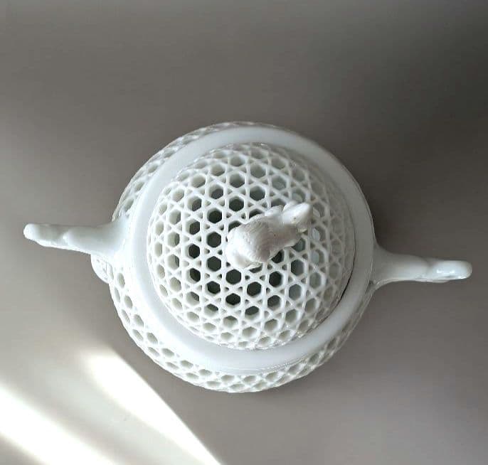 平戸焼篭目透彫り 香炉