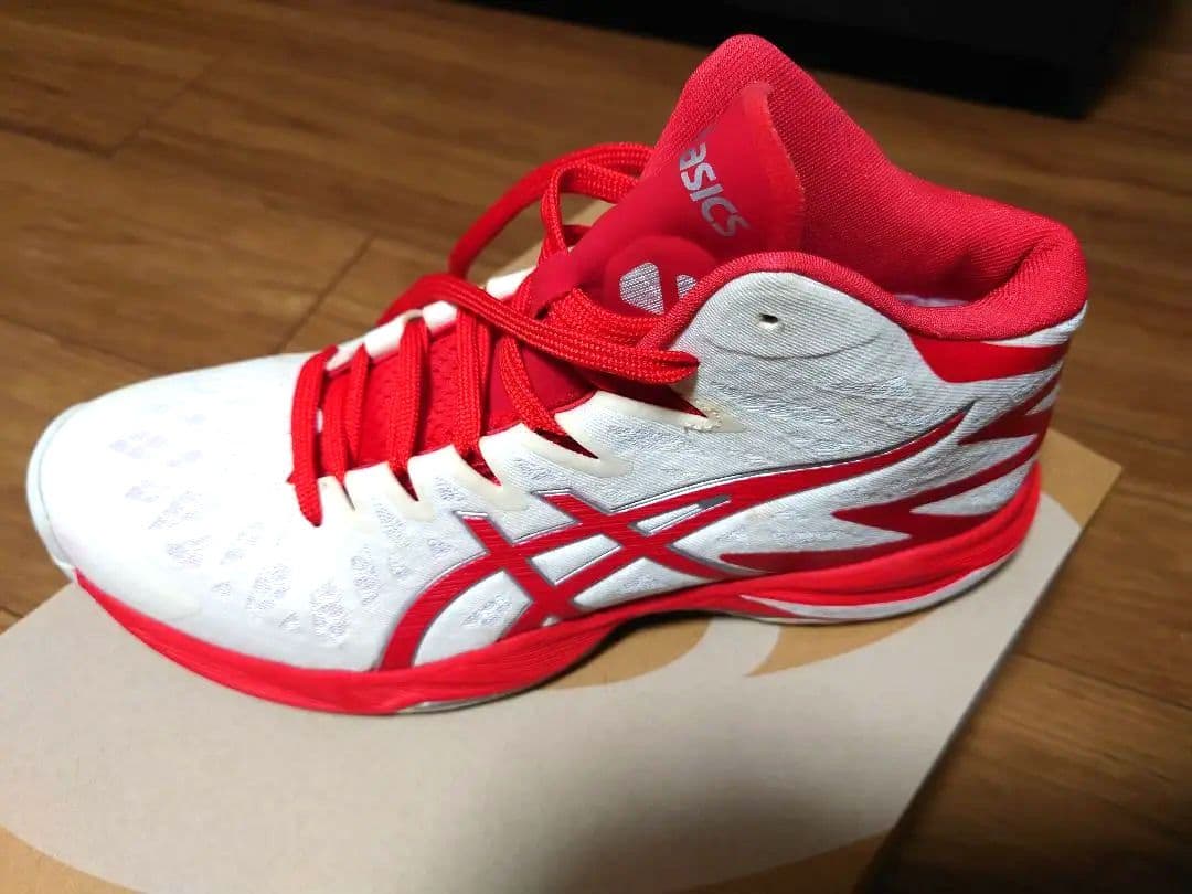26センチ　美品　ASICS バレーボールシューズ ユニセックス
