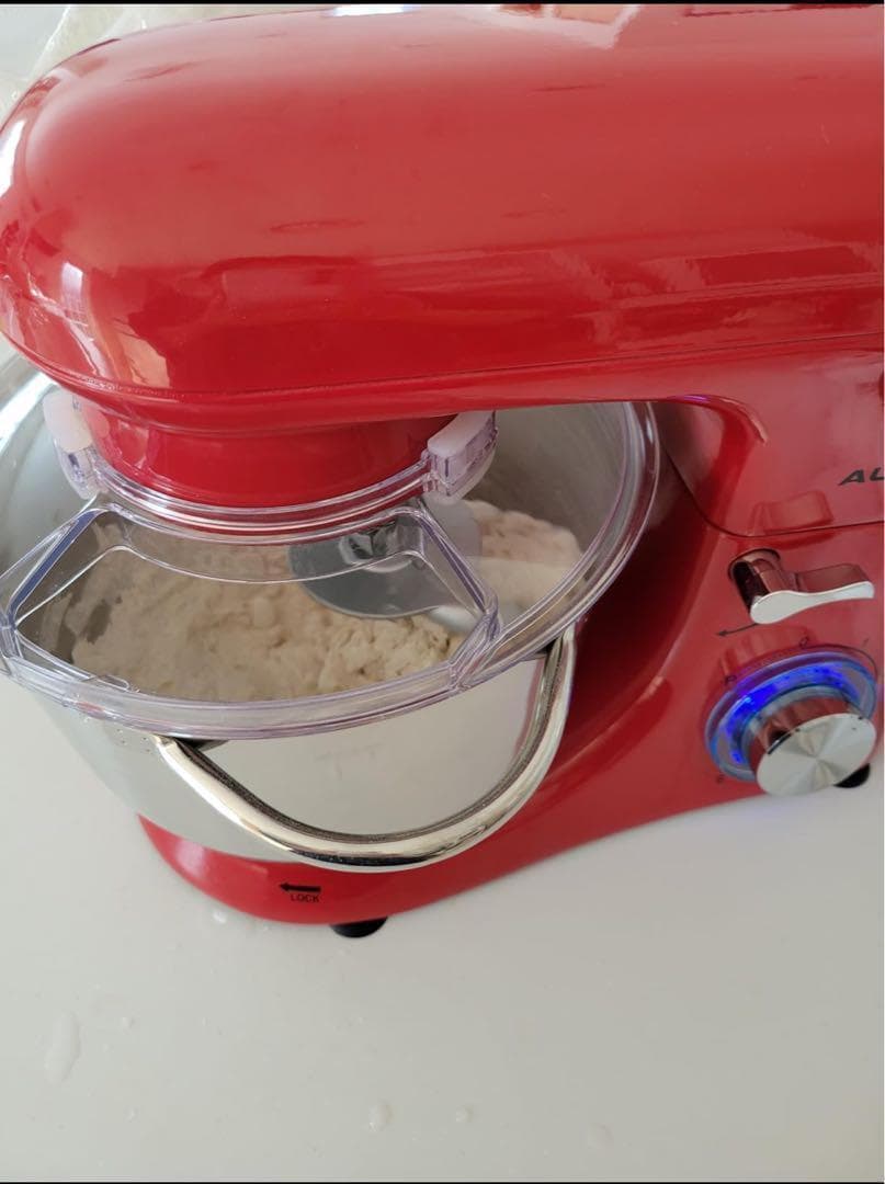 スタンドミキサー4.5L大容量 3種類のアタッチメント付き 6段階スピード調整