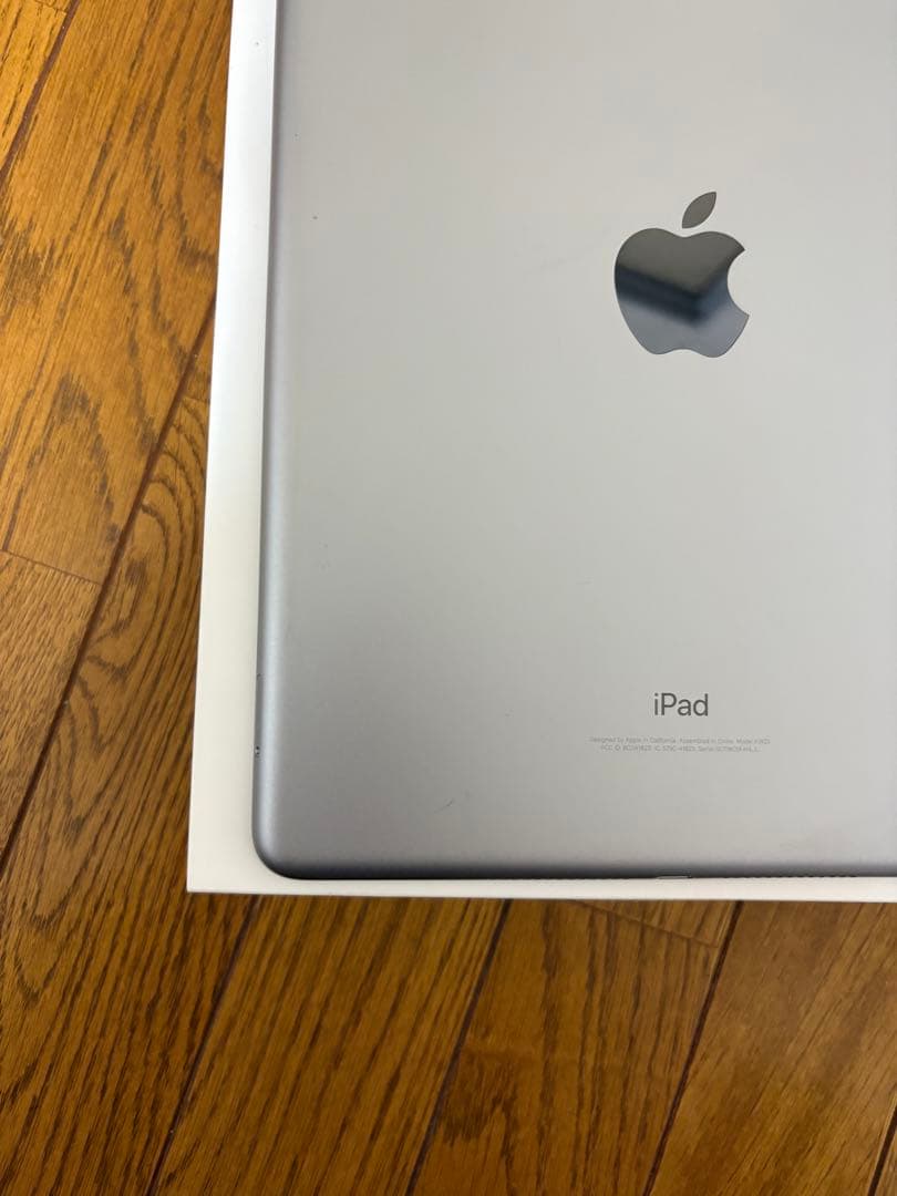 Apple iPad (第5世代) 128GB SIMフリーバテッリ容量94%