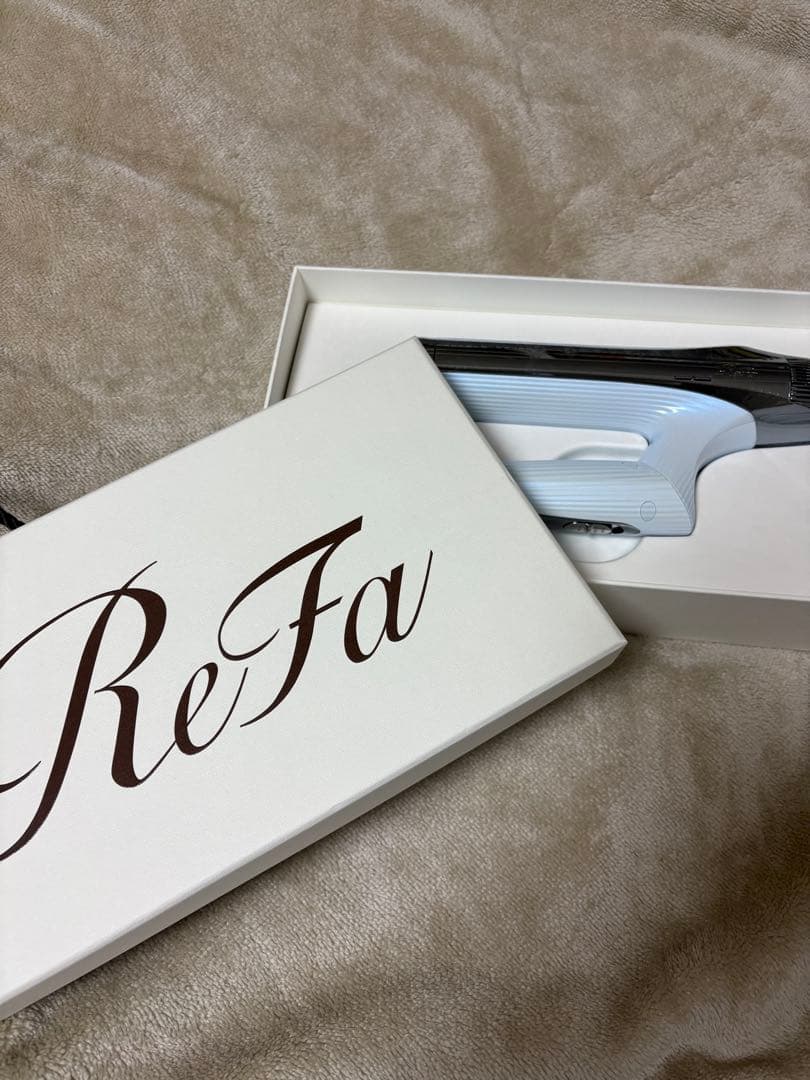 ほぼ新品‼️リファ ビューテックドライヤー スマート ダブル　ホワイト