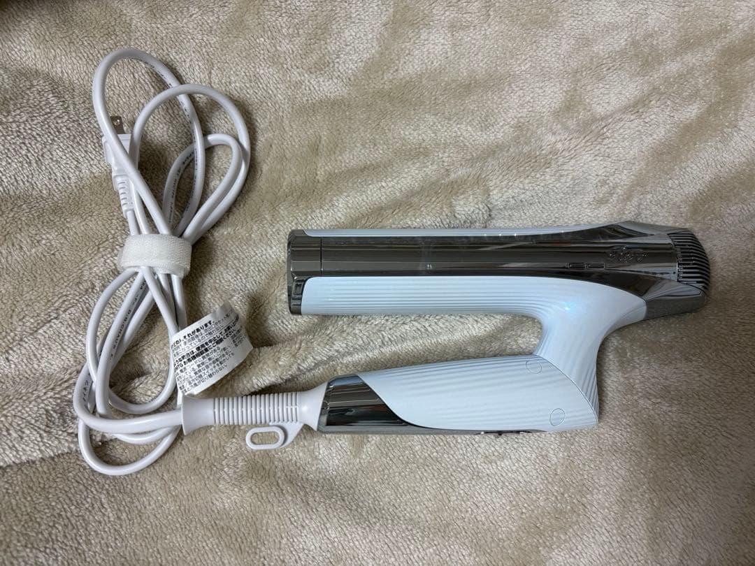 ほぼ新品‼️リファ ビューテックドライヤー スマート ダブル　ホワイト