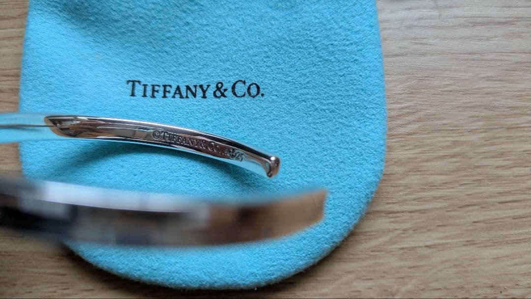 ティファニーTiffany & Co. ナロー バングル