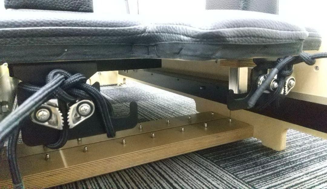 【ざくろくみん】折りたたみピラティスリフォーマー