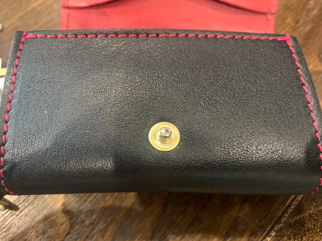 ア*オ様 PORCO ROSSO ブラックレザーキーケース