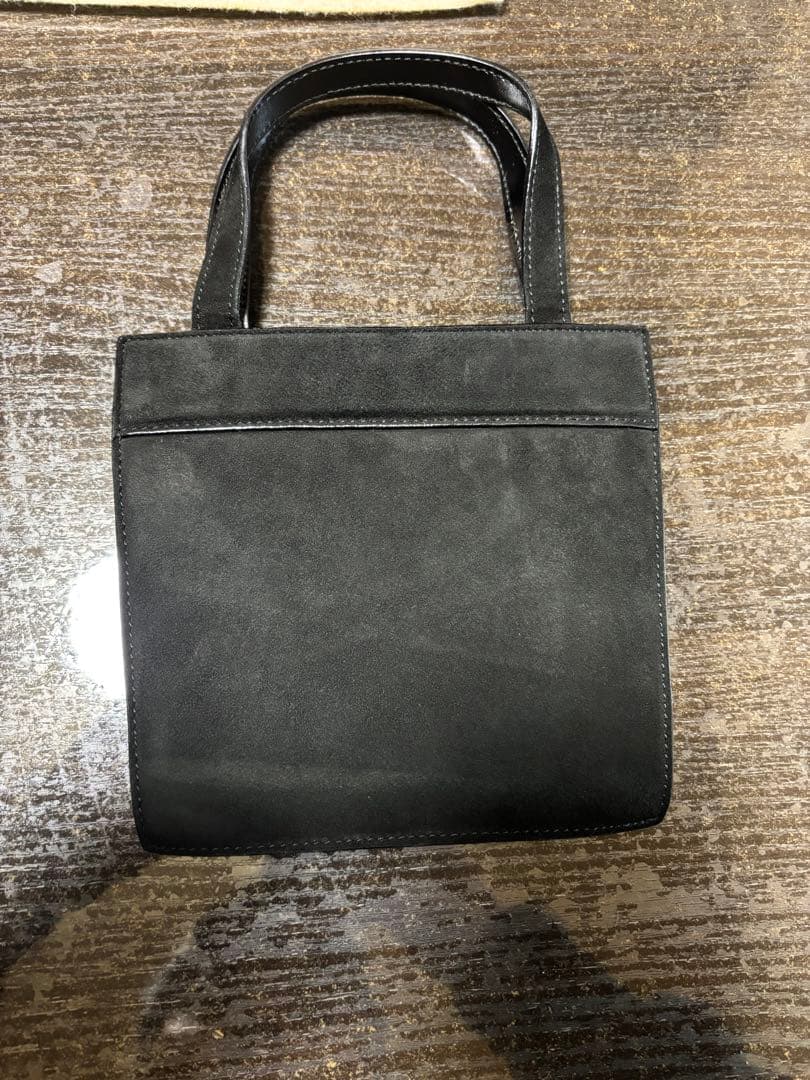 GUCCI ブラックスエードバッグ