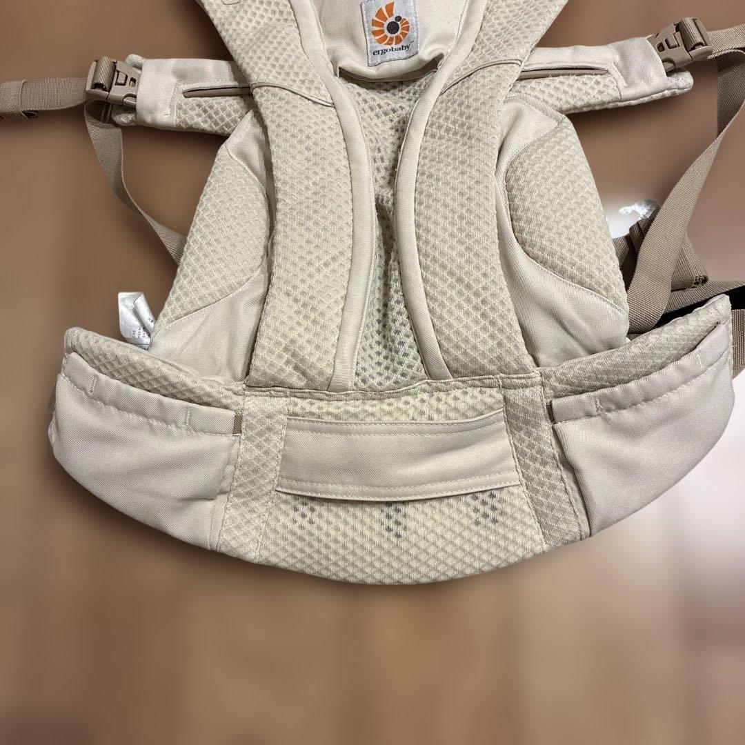 人気！エルゴの抱っこひもオムニブリーズ　ナチュラルベージュ